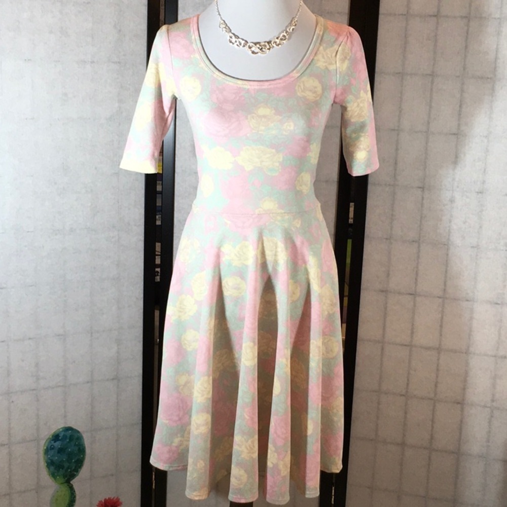 Lularoe Nicole pastel dress